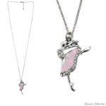 Collana Ballerina in Arabesque con strass rosa